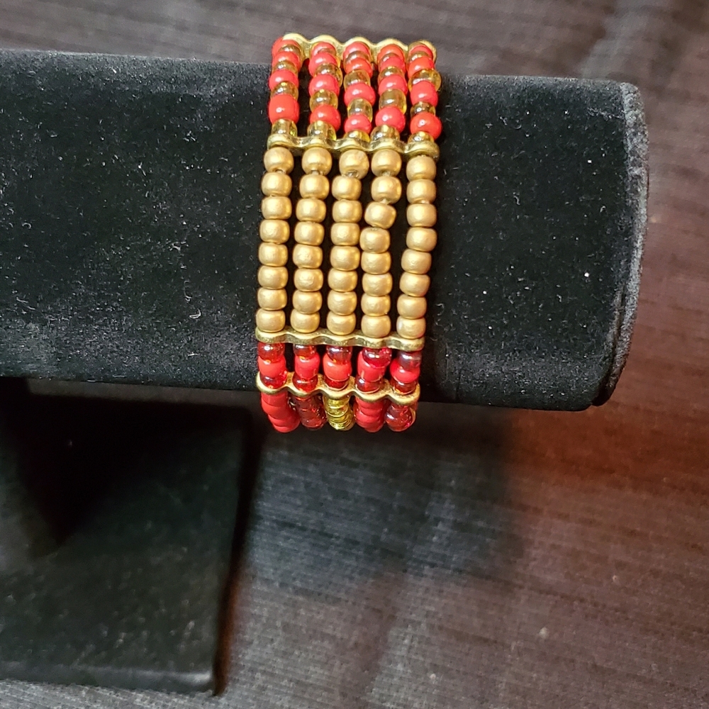 Costume Jewelry Beaded Bracelet